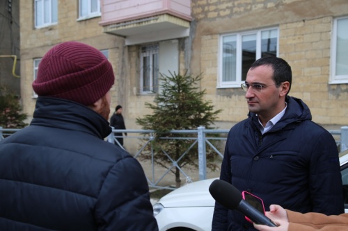 В Дербенте завершается украшение улиц к Новому году