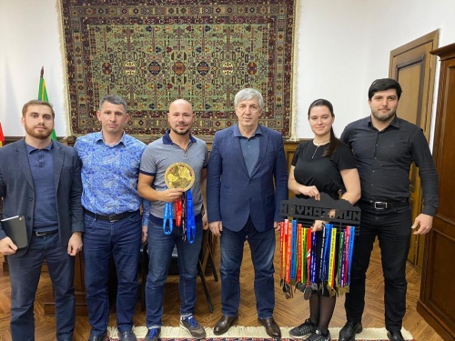 Хизри Абакаров встретился с организаторами серии забегов «Кавказ.Ран»