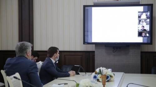 Хизри Абакарову представили архитектурную концепцию детского образовательного центра