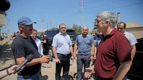 Хизри Абакаров проинспектировал ход реконструкции улицы им. Х. Тагиева