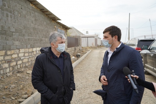 Мэр Дербента Хизри Абакаров выехал с инспекционной проверкой на улицу Параллельная