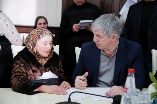Хизри Абакаров провел прием граждан