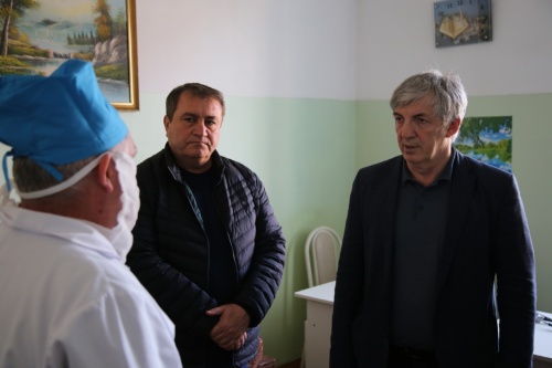 Хизри Абакаров оценил готовность инфекционных отделений и кожно-венерологического диспансера Дербента